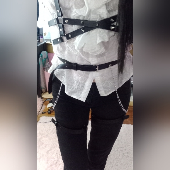 Restock! Black vegan leather dbl thigh garter harness w/chain & belt! Bondage! - Picture 7 of 16